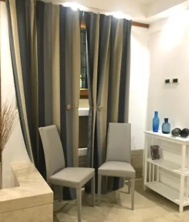 Apartament Paris Luxe Apartment *