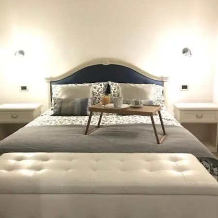 Paris Luxe Apartment